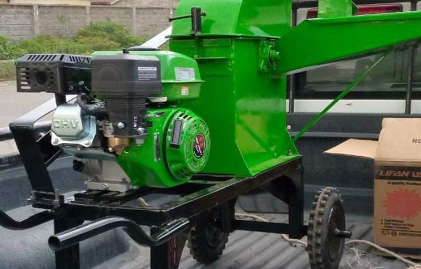 Petrol engine forage chopper